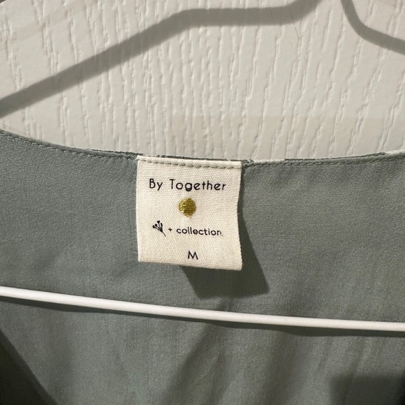 By Together Green Leopard Print Chiffon Ruffled Dress NWOT - Picture 9 of 12